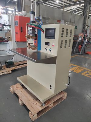 Máquina de soldadura por descarga de condensadores CNC para componentes electrónicos