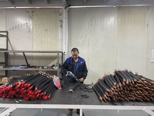 Cabos refrigerados a água de cobre Cnc Cabos secundários para máquina portátil de soldagem por ponto