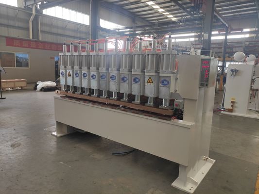 Máquina de soldadura por ponto de cabeça múltipla de borda de porta galvanizada automática